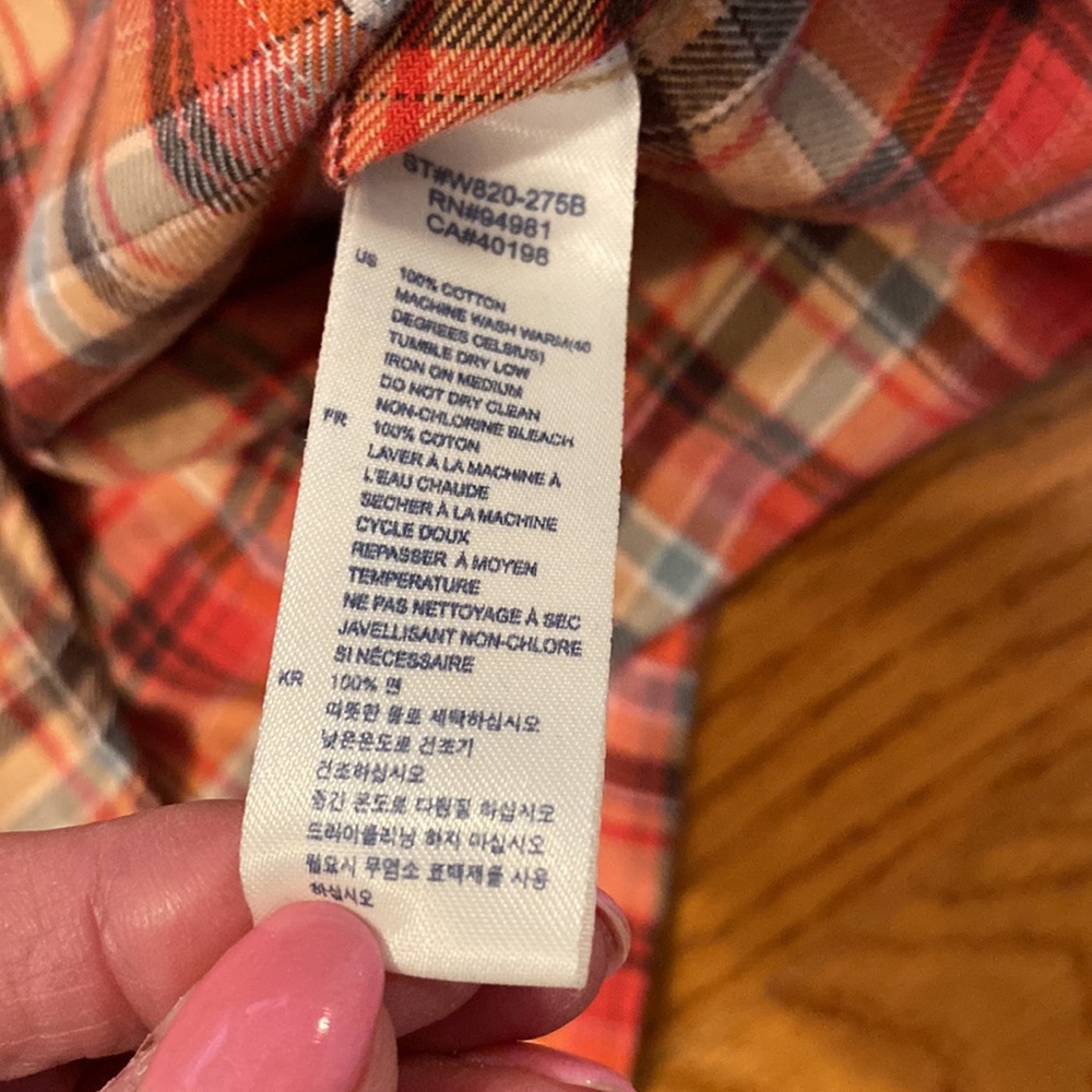 Plain button up - Picture 7 of 8
